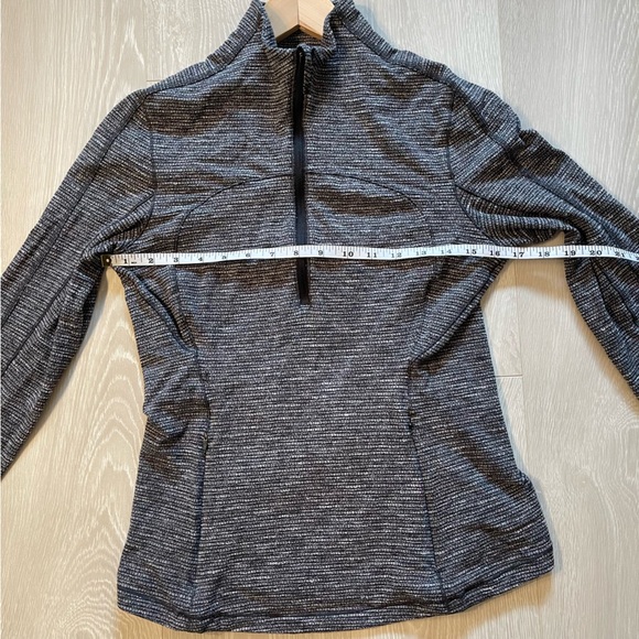 Lululemon Run Briskly 1/2 Zip Coco Pique Black White size 8 - Picture 11 of 15